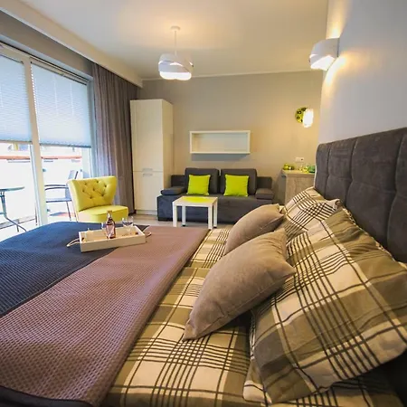 アパート Limonkowy